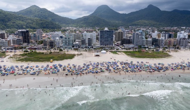 foto da praia para ilustrar calor paraná
