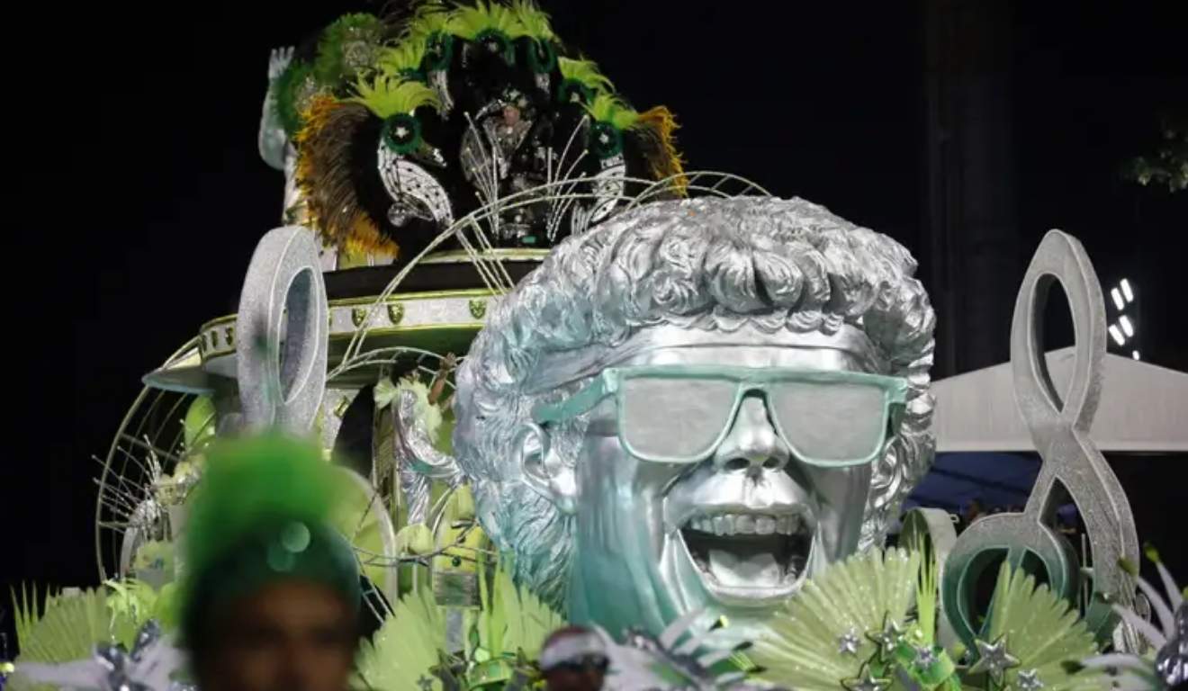 Camisa Verde e Branco