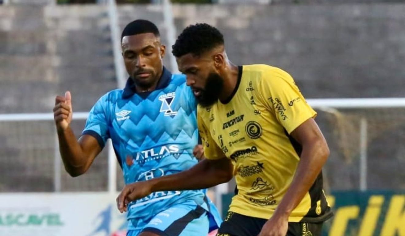 Cascavel e Azuriz se enfrentaram pela primeira rodada do Paranaense 2026.