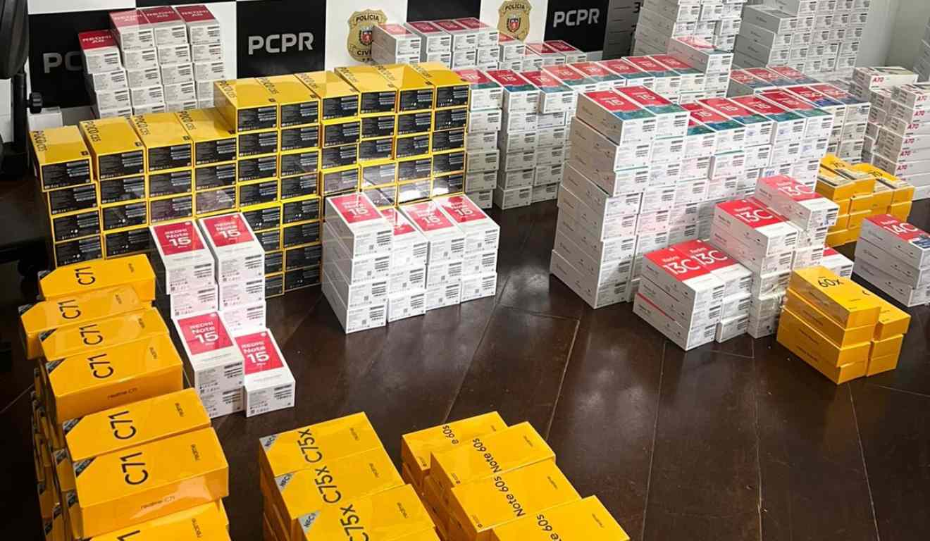 Caixas de celulares apreendidas pela Polícia Civil do Paraná