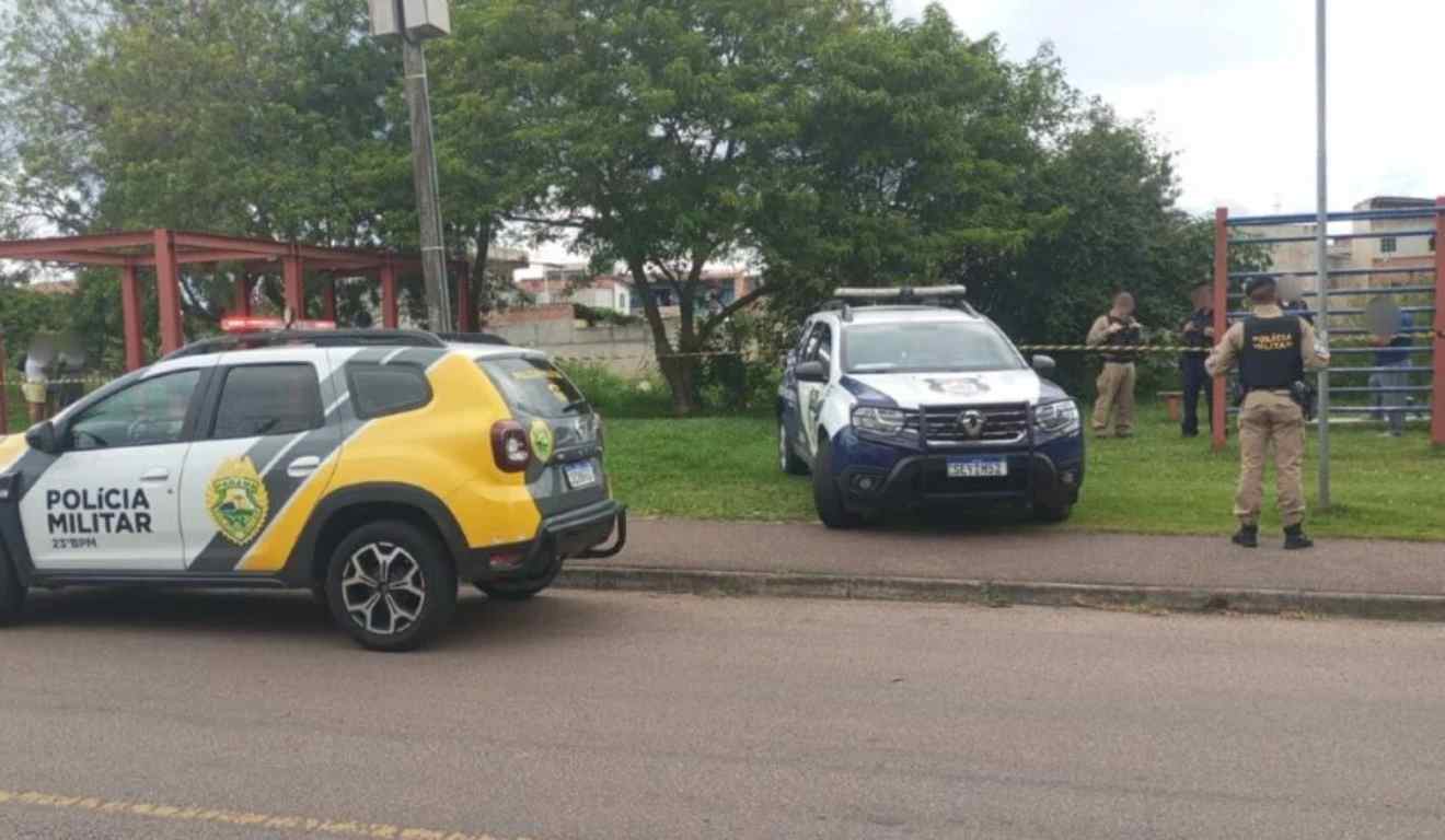 Viaturas da Polícia Militar e da Guarda Municipal atendem ocorrência de afogamento no rio Barigui, em Curitiba