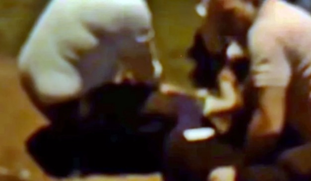 homem invade culto cascavel