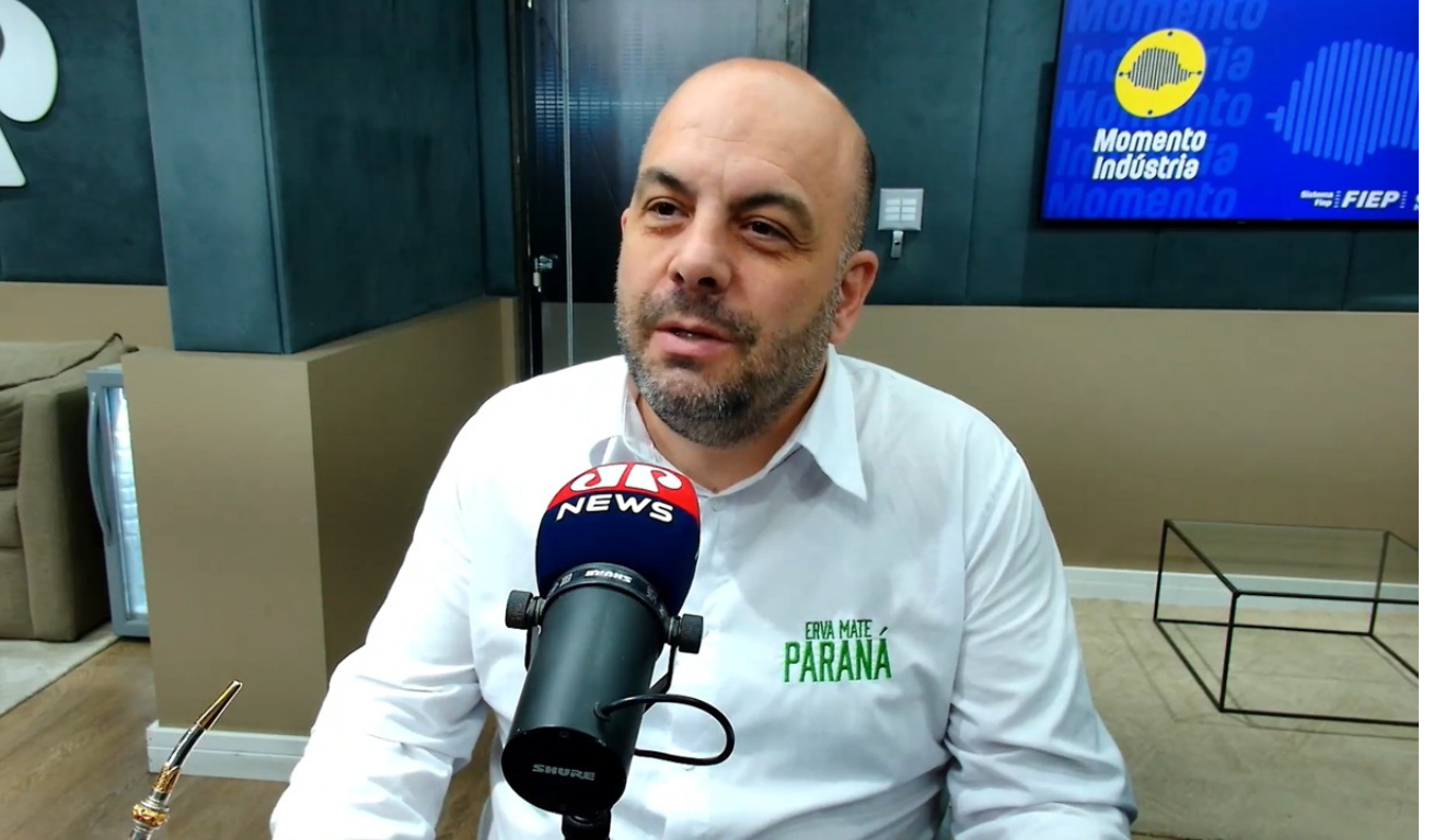 Danilo Benke, CEO da Erva Mate Paraná, durante entrevista no Momento Indústria