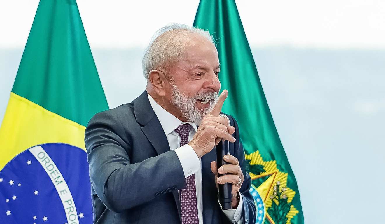 Presidente do Brasil, Luiz Inácio Lula da Silva, discursa durante solenidade dos 90 anos do salário mínimo