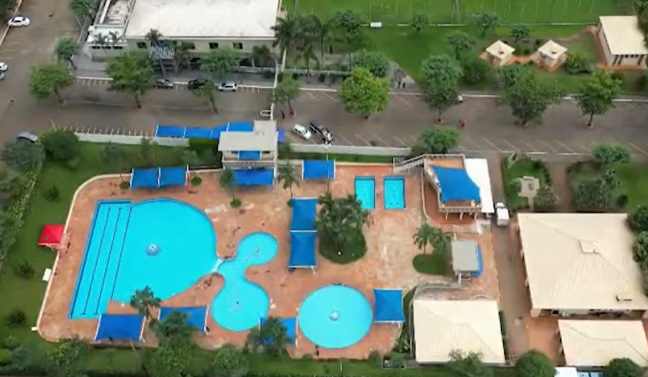 Tragédia: menino de 5 anos morre afogado em piscina após tirar o colete salva-vidas