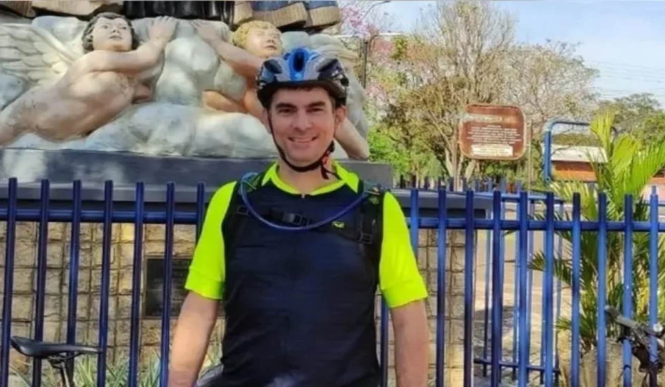 foto de felipe gomes vieira , motociclista morto em acidente na br-369