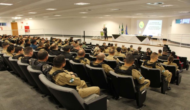 foto de evento da polícia militar do paraná