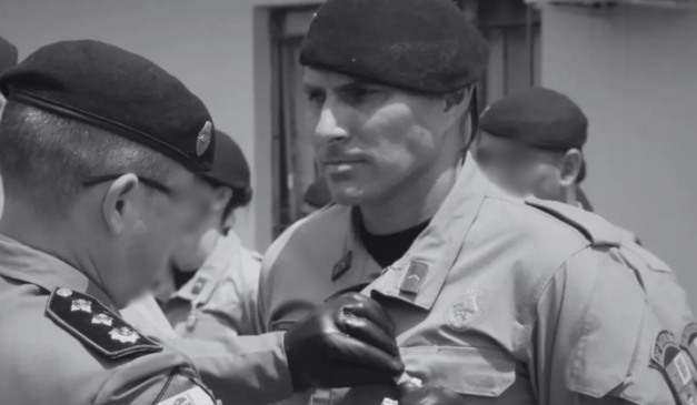 Soldado Artur Bernardo Ferreira em homenagem da Polícia Militar do Paraná