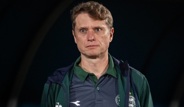 Técnico Fernando Seabra estreou no comando do Coritiba contra o Maringá. (Foto: JP Pacheco/Coritiba)
