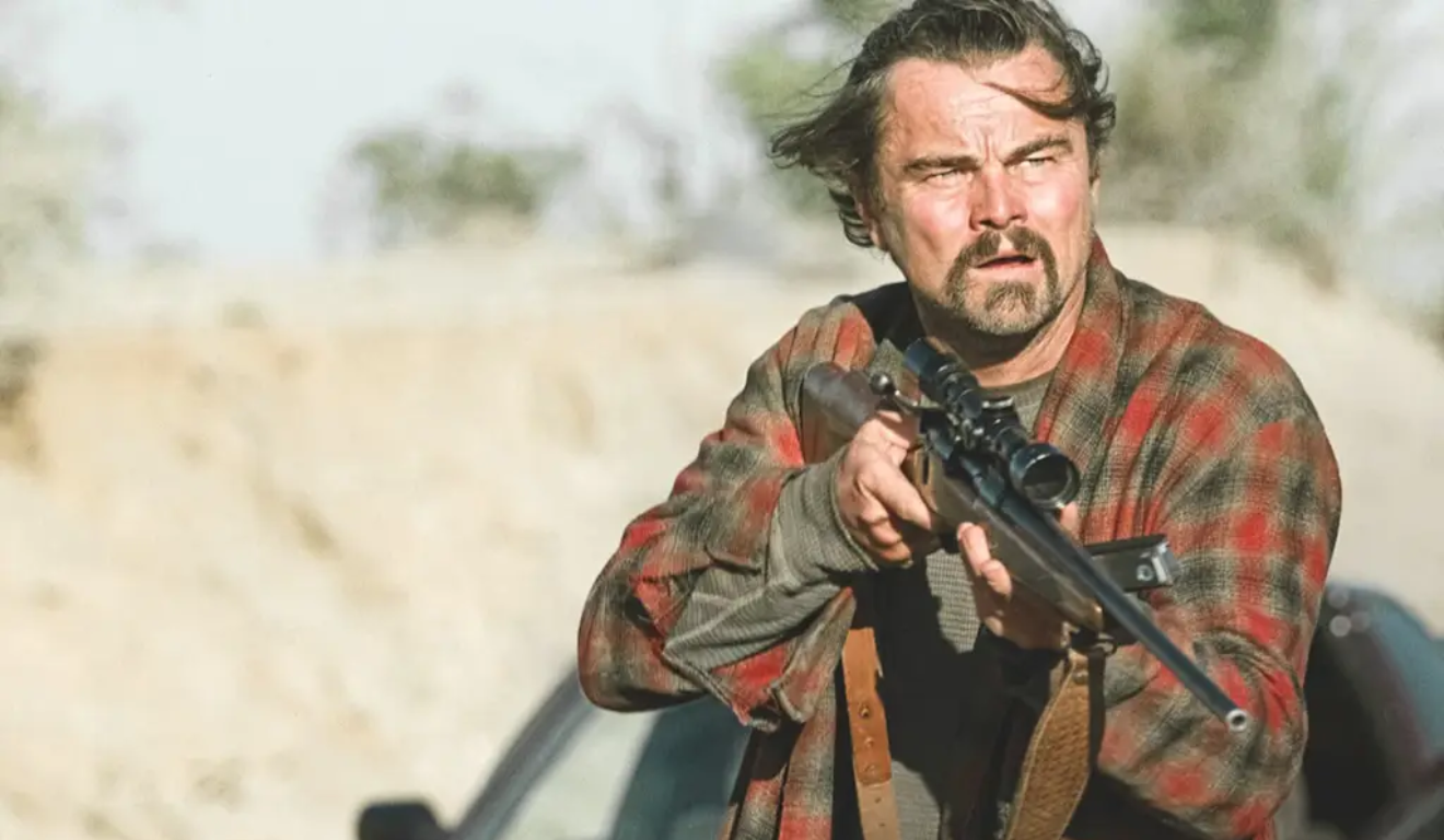 Trecho do filme "Uma Batalha Após a Outra", indicado à categoria de Melhor Filme do Oscar 2026.