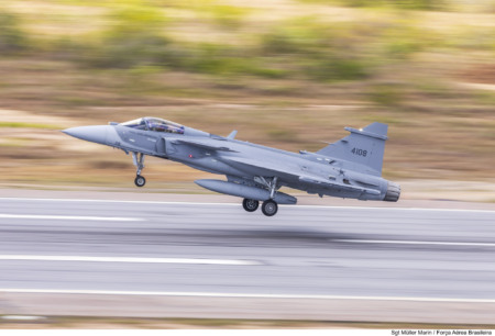 Em operação: caças Gripen iniciam Alerta de Defesa Aérea Em operação: caças Gripen iniciam Alerta de Defesa Aérea