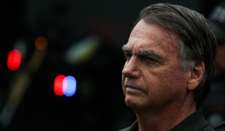 Jair Bolsonaro negou ter ciência prévia de vídeo gravado por Eduardo Bolsonaro nos EUA Jair Bolsonaro negou ter ciência prévia de vídeo gravado por Eduardo Bolsonaro nos EUA