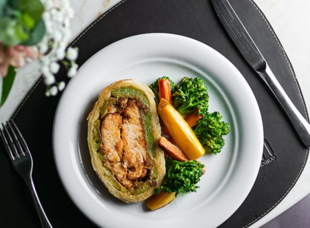 Páscoa com sabor e sofisticação: Tom Espaço Gastronômico apresenta almoço especial em Curitiba Páscoa com sabor e sofisticação: Tom Espaço Gastronômico apresenta almoço especial em Curitiba