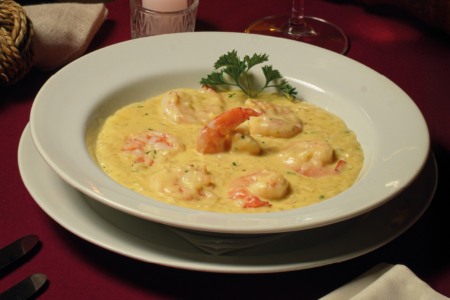 Chalet Suisse celebra a Páscoa com menu especial e tradição franco-suíça em Curitiba