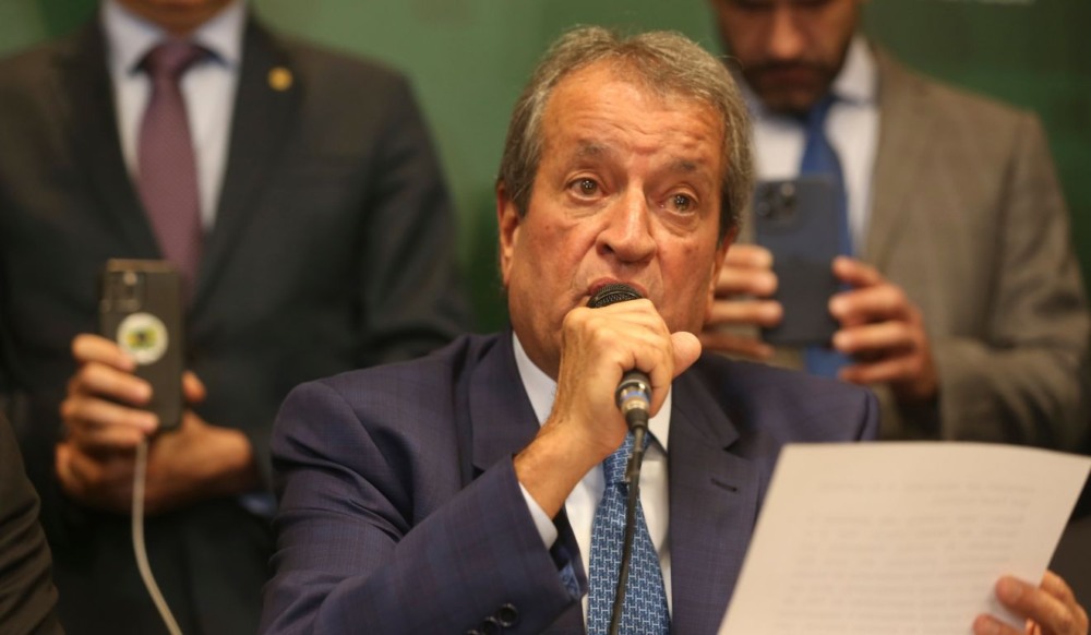 Costa Neto diz que Flávio será o candidato presidencial do PL: "Bolsonaro quem escolheu"