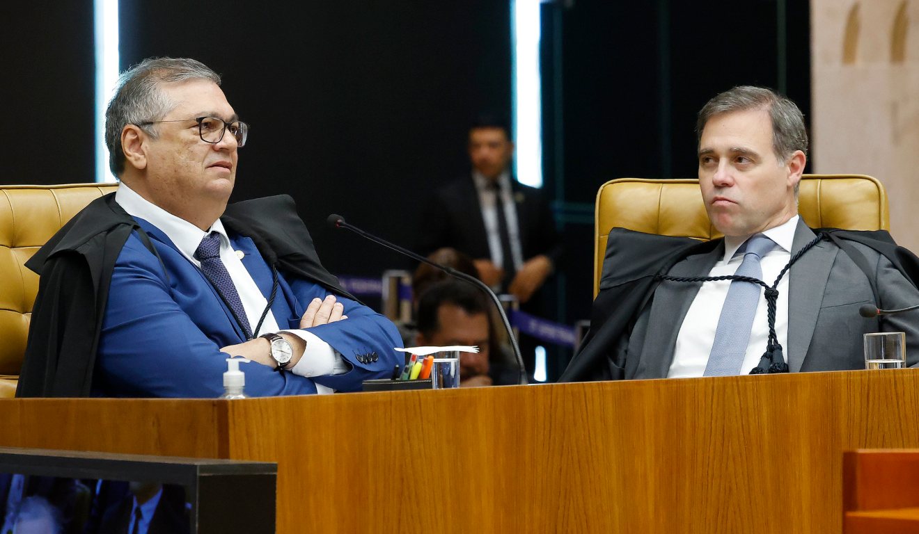 Dino cita risco de “censura em massa” e leva decisão sobre Nossa Senhora ao plenário