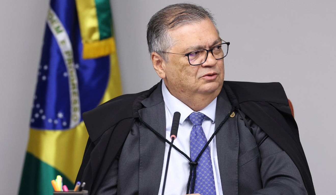 Dino aciona PF para investir ataques a imagens religiosas