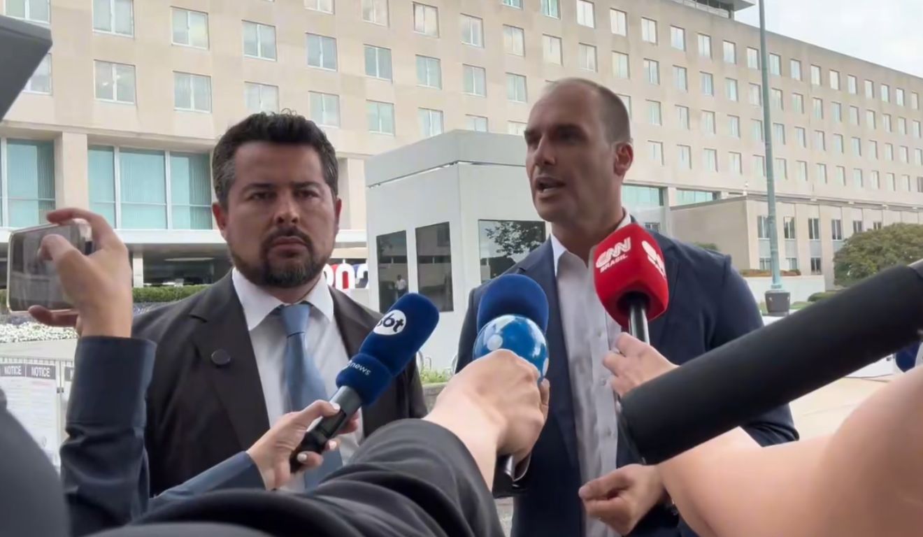 Eduardo Bolsonaro diz que, se STF contestar vitória de Flávio, Trump pode não reconhecer eleição