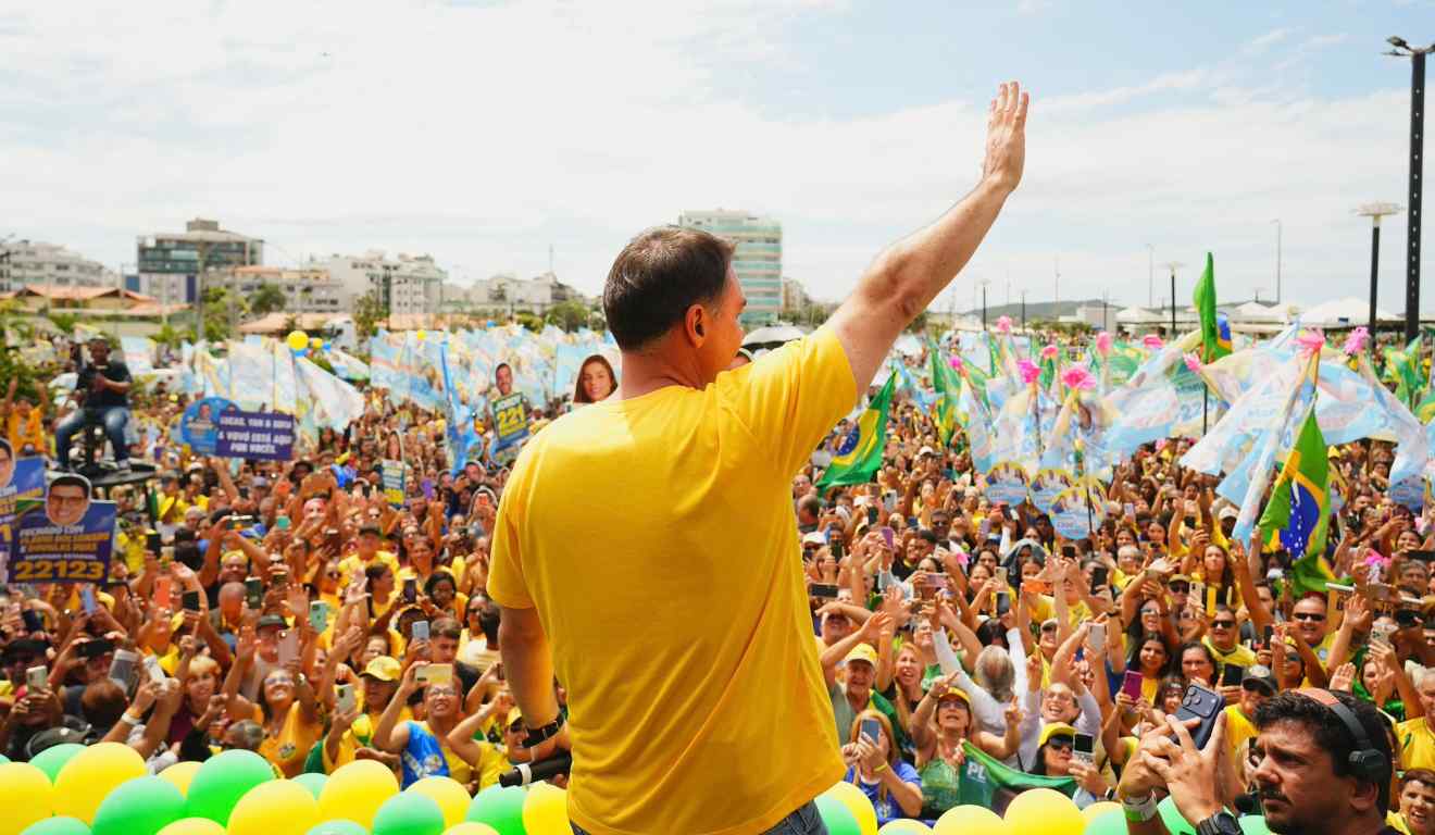 Flávio Bolsonaro avança em segmentos onde antes Lula reinava absoluto; veja recortes da Quaest