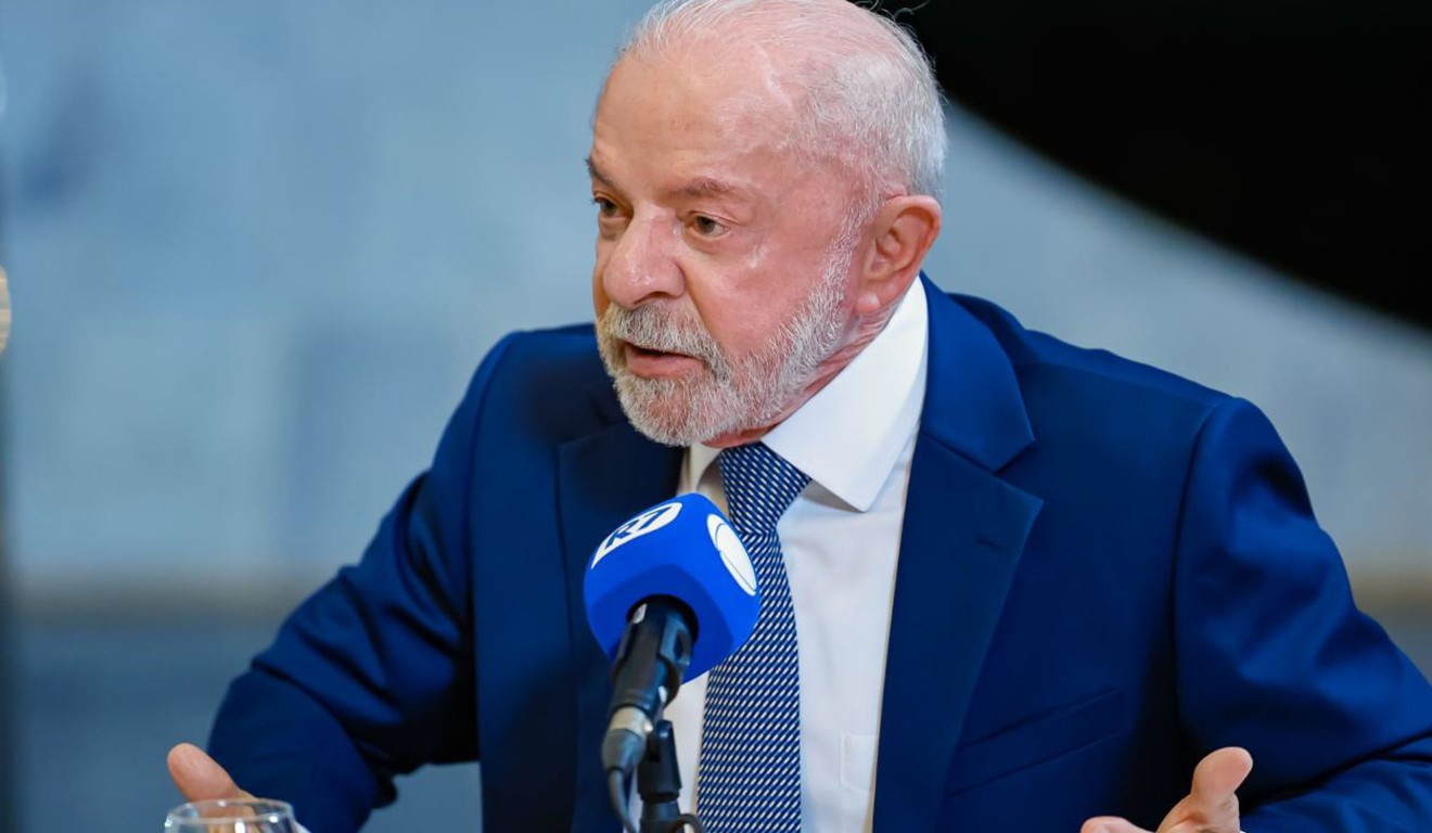 Lula alfineta e diz que Flávio “tem raiva” de Moraes porque ministro prendeu Bolsonaro
