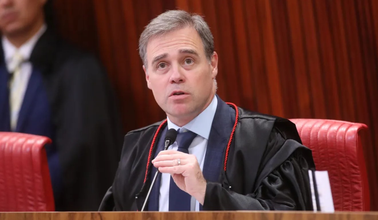 Fachin determina e Mendonça derruba sigilo de pagamentos de Vorcaro