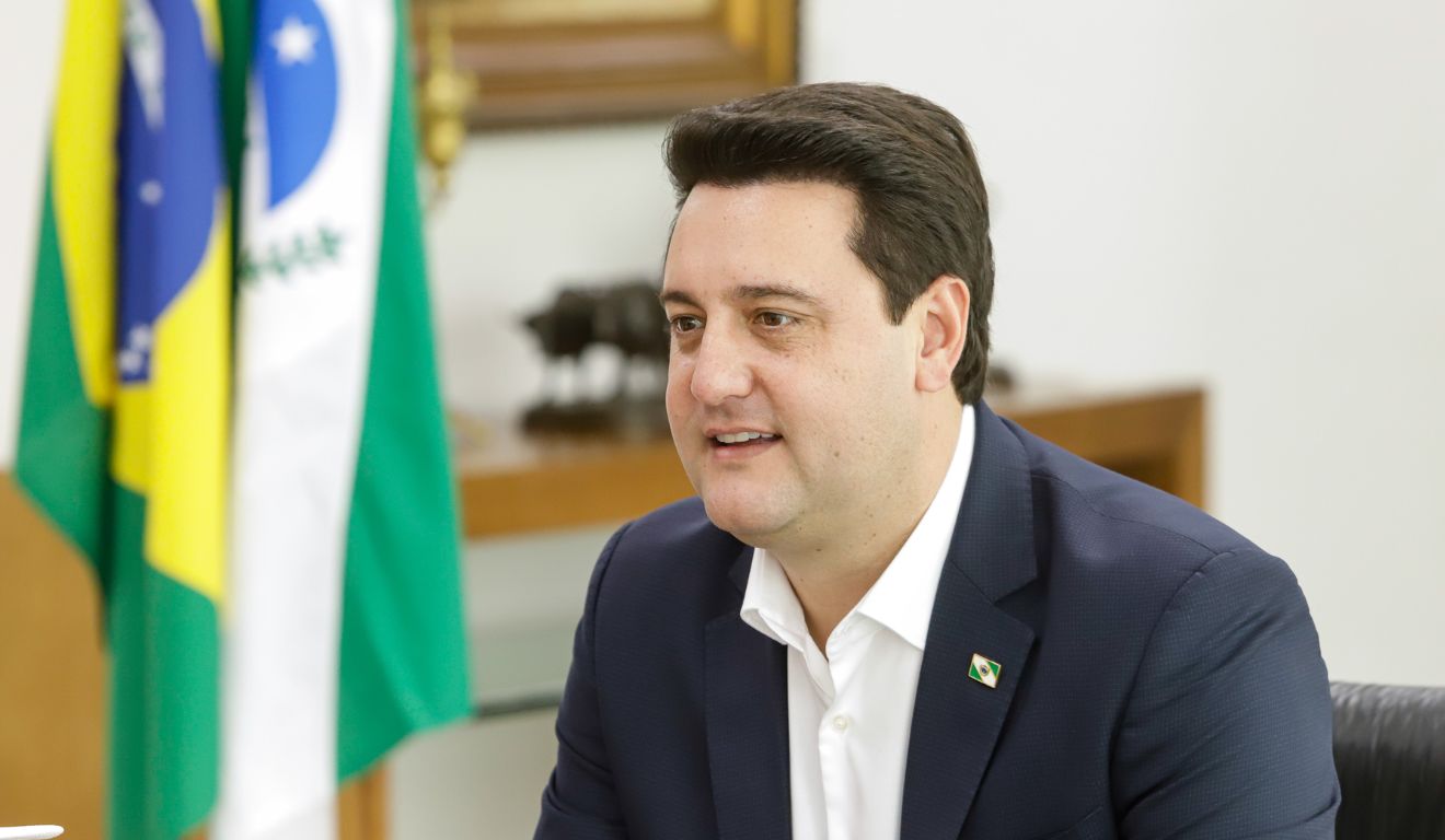 Ratinho Junior anuncia que pedirá licença do cargo de governador do Paraná
