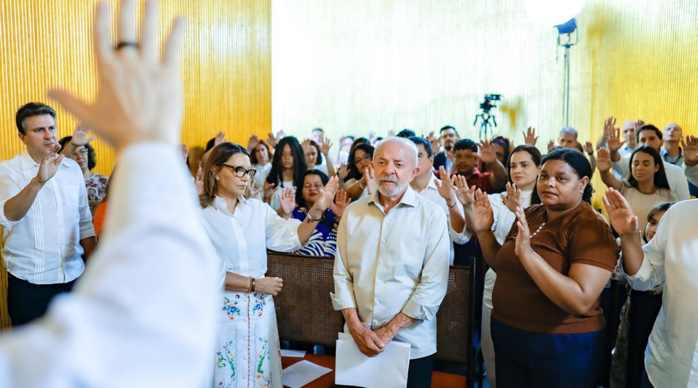 Em novo aceno à evangélicos, Lula cita família e pede ‘discernimento a Deus’ ao votar