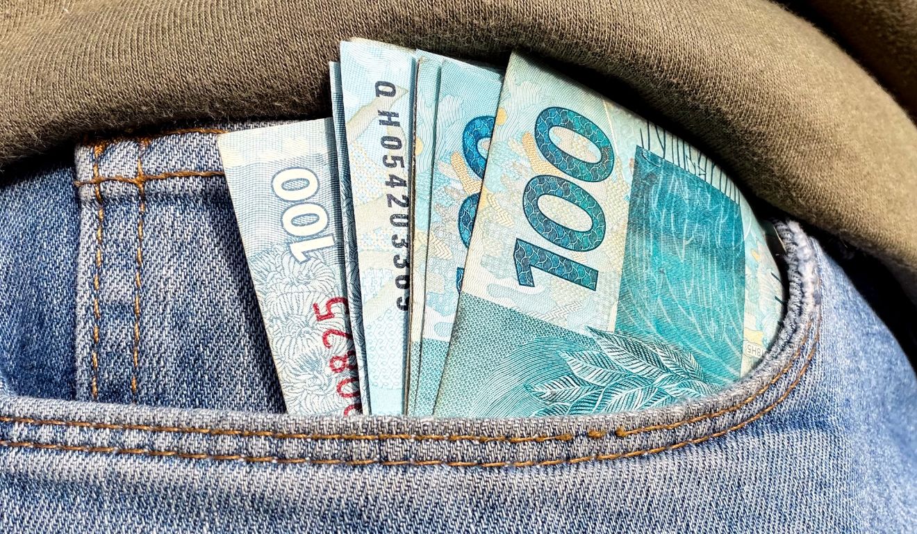 Mercado financeiro ‘dispara’ expectativa para inflação, mas reduz estimativa de juros