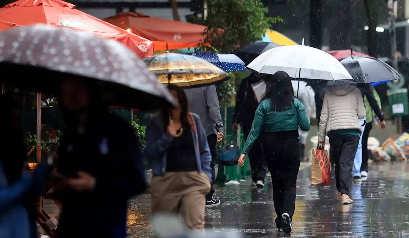 Domingo de eleição será chuvoso no Paraná e em boa parte do Brasil; veja mais detalhes