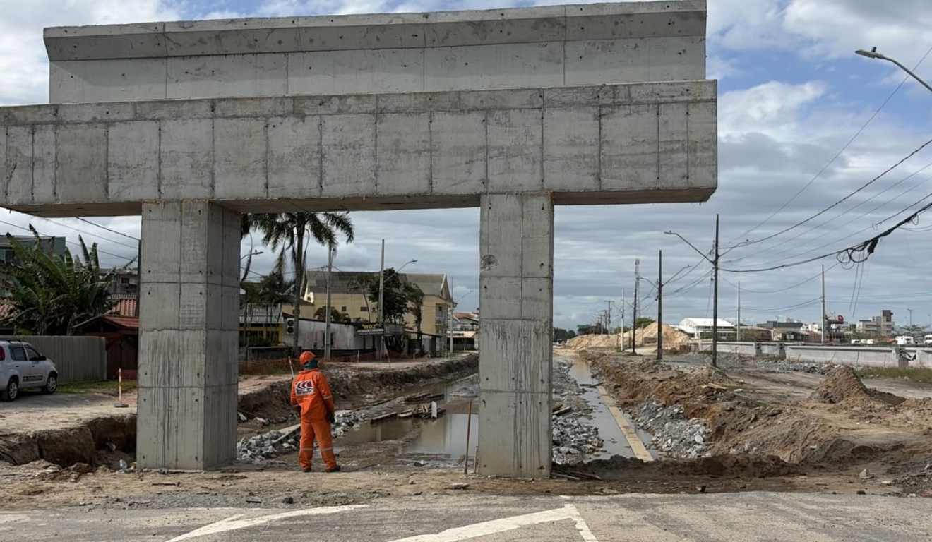 Duplicação da PR-412 entre Matinhos e Pontal do Paraná chega a 24% de execução