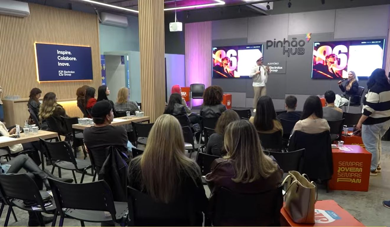 Evento reúne influenciadores para debater futuro da produção de conteúdo nas redes sociais