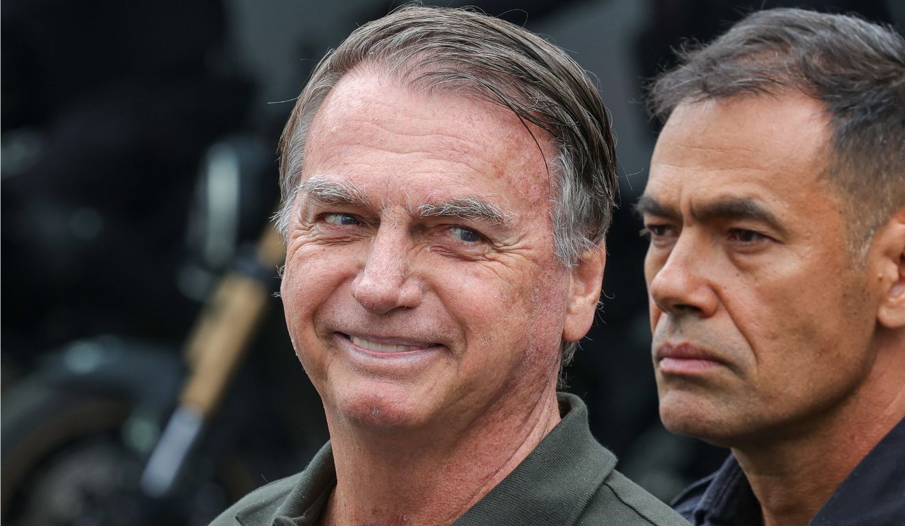 Perda de patente de Jair Bolsonaro no STM é ‘congelada’ até decisão de Nunes Marques no STF