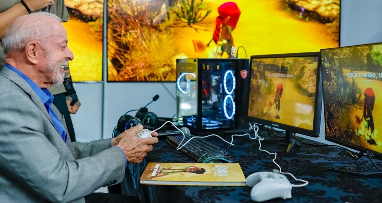 Lula joga videogame e assina incentivo à indústria de jogos eletrônicos no Brasil