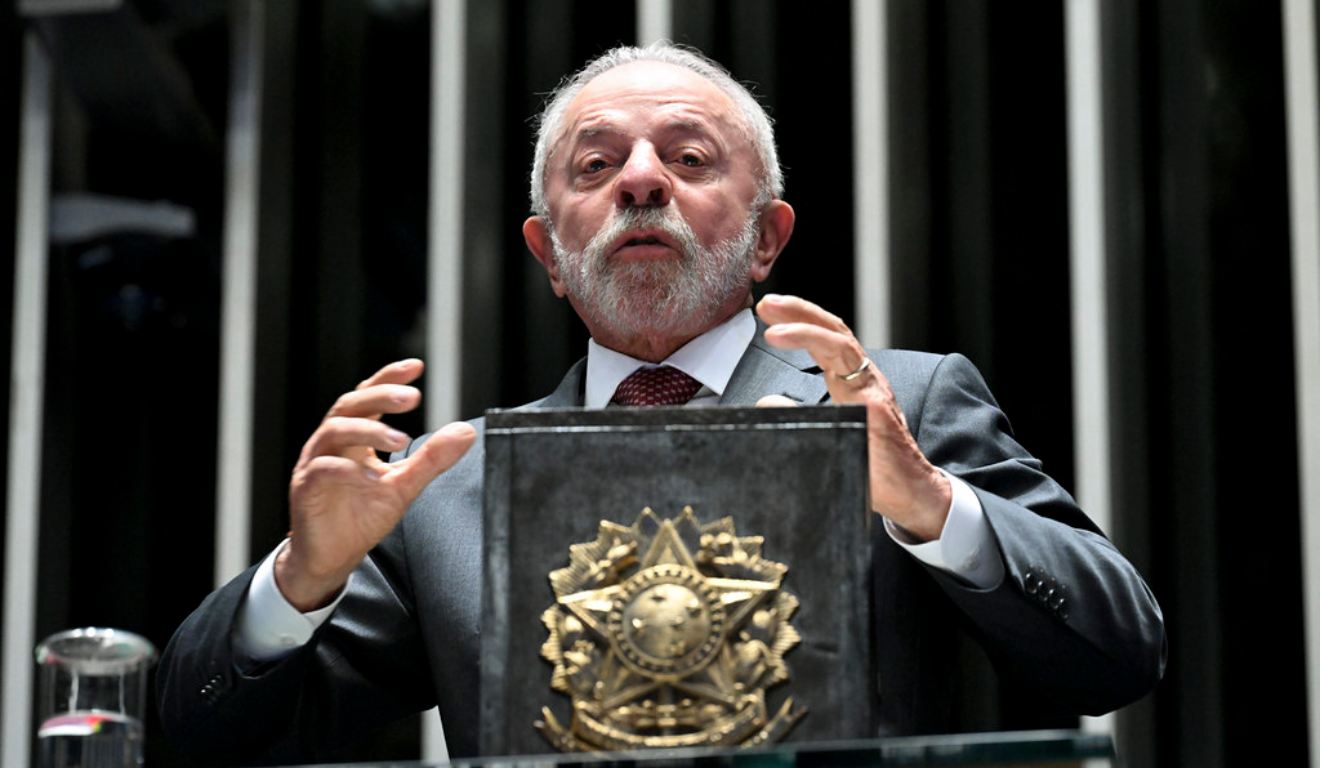 Lula rebate críticas por fim da escala 6×1: “Ninguém quer que empresa quebre”