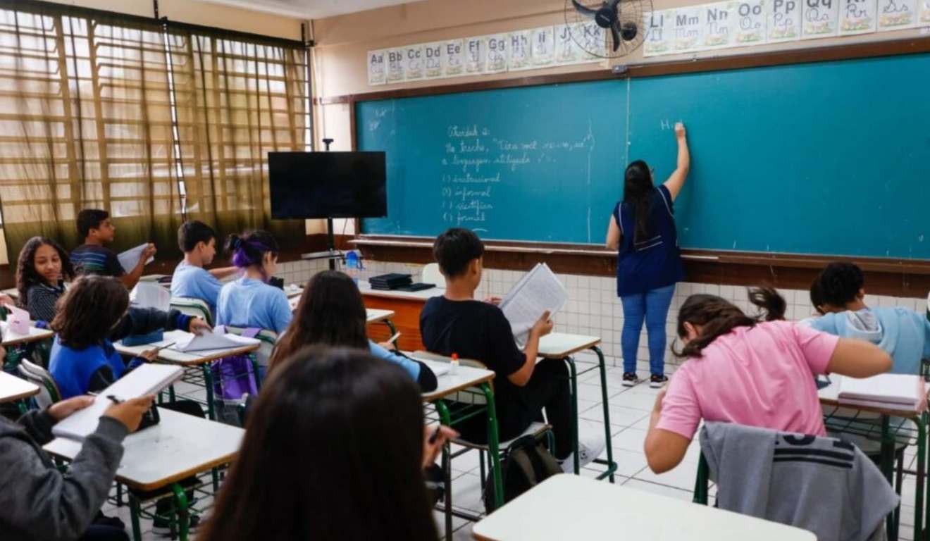Panorama: Curitiba vai transferir turmas de escolas municipais para rede estadual; entenda