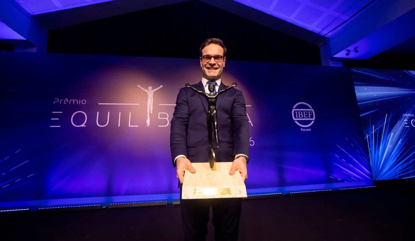 Prêmio Equilibrista 2026: diretor da C.Vale é homenageado pelo IBEF-PR