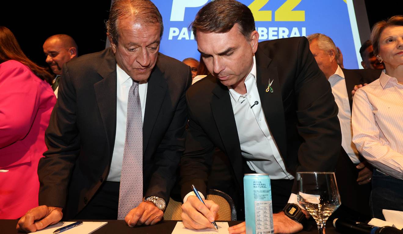 “Não gostei” — Valdemar Costa Neto critica carta de Flávio Bolsonaro após derrota nas eleições