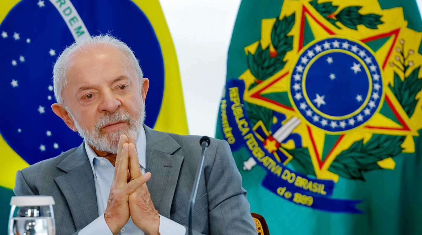 ‘Defendam o Brasil da família Bolsonaro’, apela Lula a eleitores no 2º turno